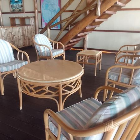 Barry'S Beach Resort Mkwaja Eksteriør billede