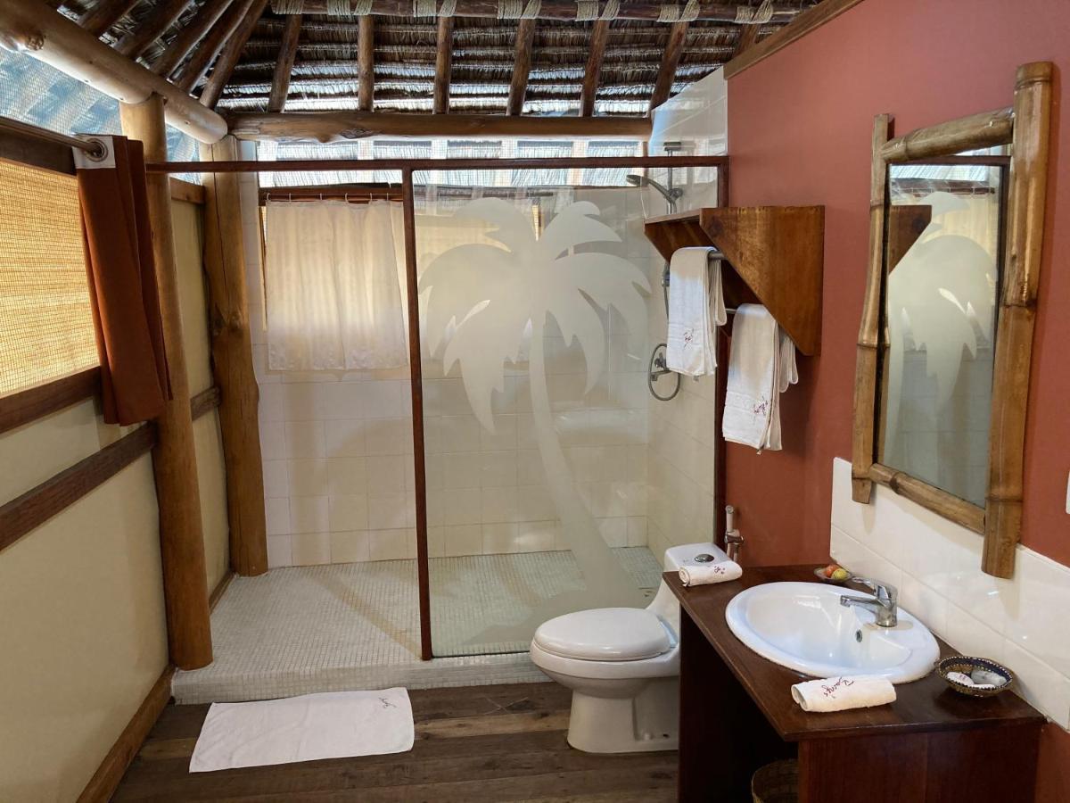 Barry'S Beach Resort Mkwaja Eksteriør billede