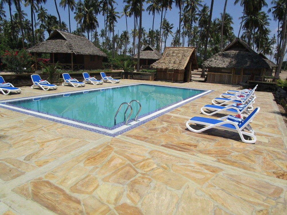 Barry'S Beach Resort Mkwaja Eksteriør billede