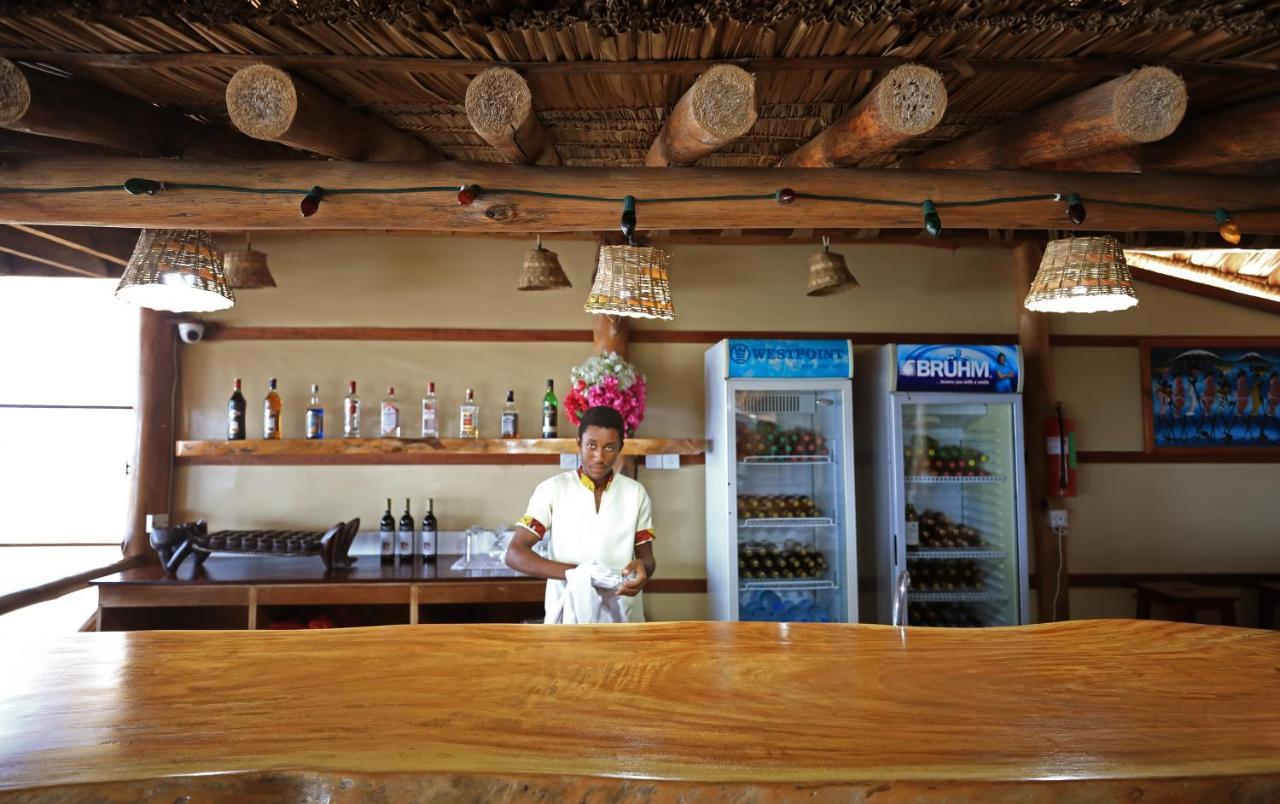 Barry'S Beach Resort Mkwaja Eksteriør billede